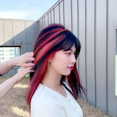 카민레드 컬러(포인트 염색+매니큐어)