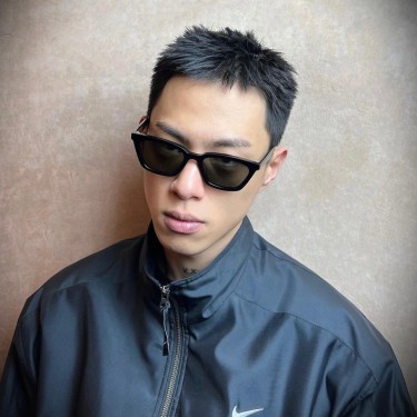 스파이키 컷 + 라인 면도