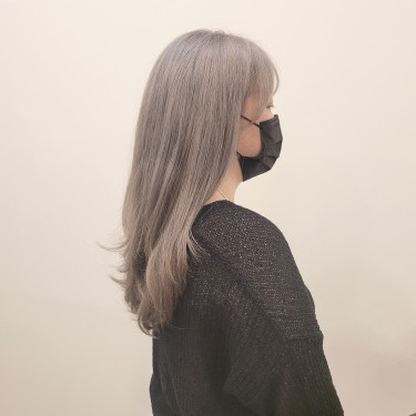 여성 전체탈색