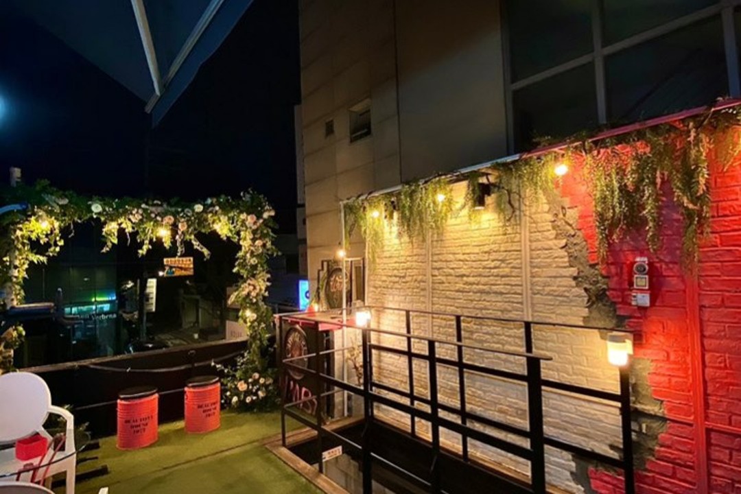 24시 HMBA , 서울 강남구 신사동 656-23 2층미용실, 마메드네