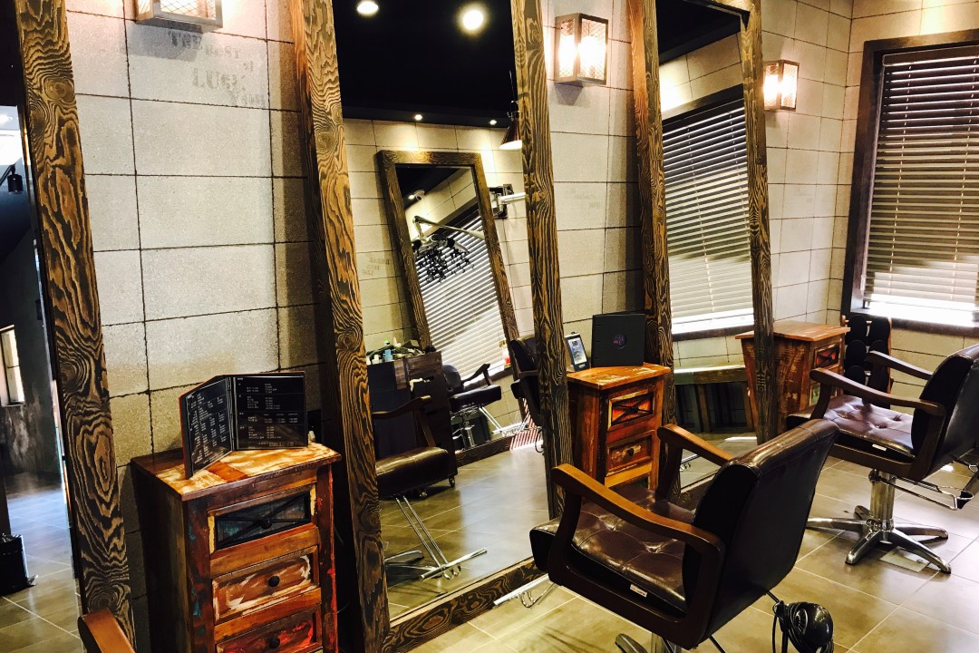 모모싸롱 , 부산 남구 대연동 50-82 2층미용실, 마메드네