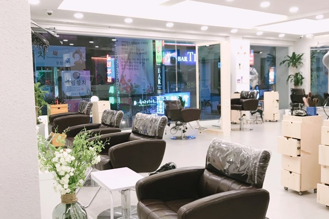 원오프헤어 , 부산 부산진구 부전동 520-23 2층미용실, 마메드네