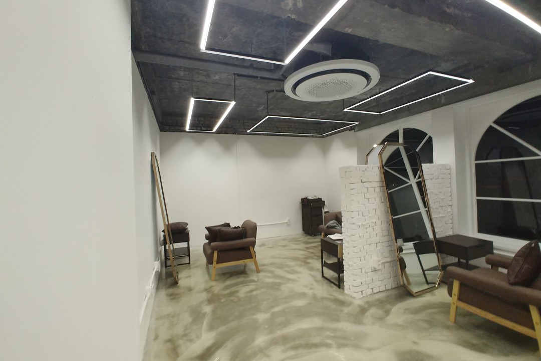 오버마운트 , 서울 마포구 서교동 438-22 1,2층미용실, 마메드네
