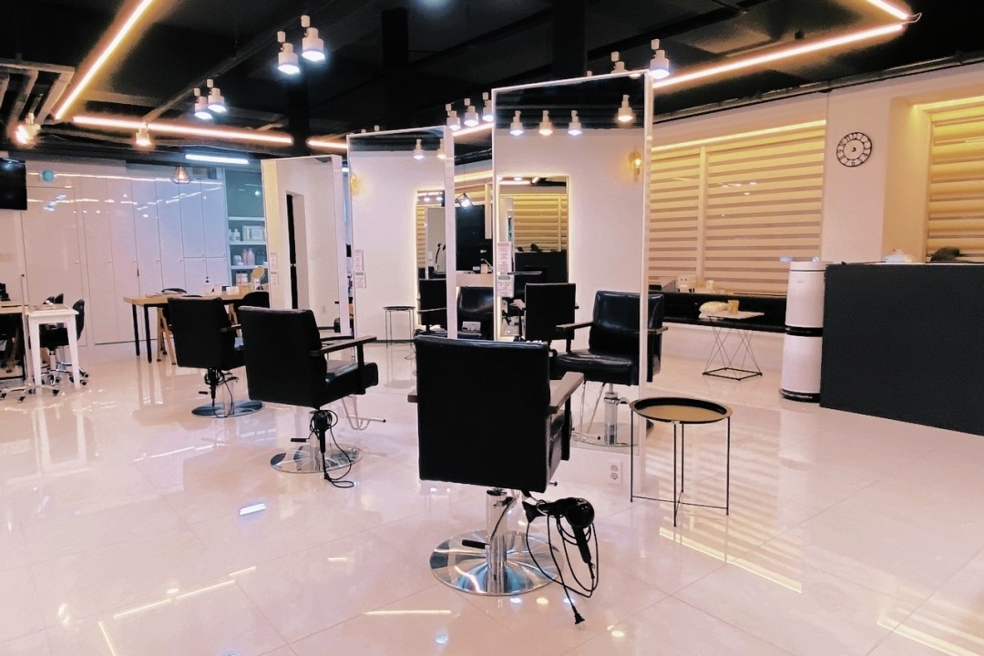 라츠헤어 , 대구 북구 복현동 536-31 2층미용실, 마메드네