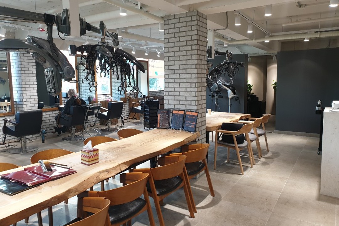 포레포레헤어 , 서울 구로구 오류동 55-50 3층미용실, 마메드네