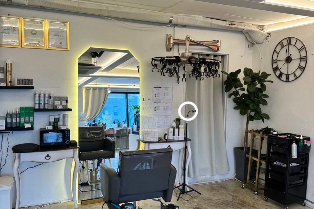 살롱드 문(Salon de Moon) , 서울 마포구 동교동 150-1 3층미용실, 마메드네