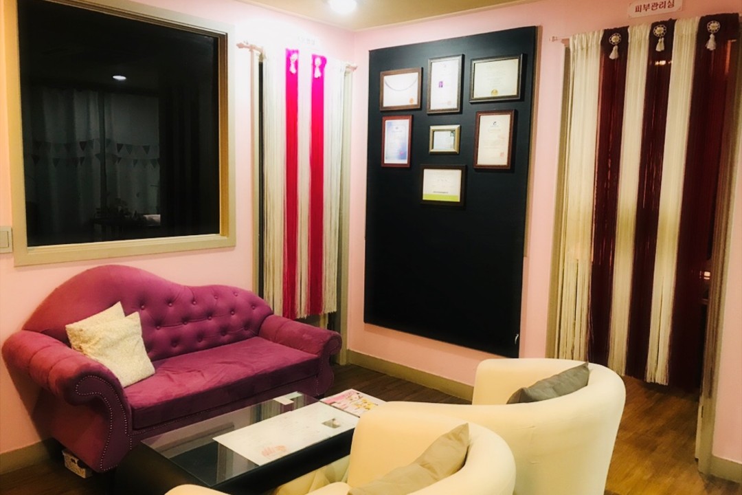 메이렌 , 서울 서초구 서초동 1337 강남미래타워 4층 401호미용실, 마메드네