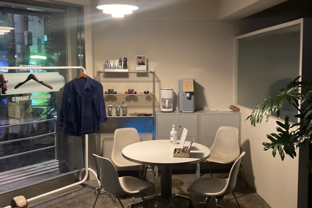 버터바버샵 , 서울 마포구 연남동 561-25 1층 버터바버샵 홍대미용실, 마메드네