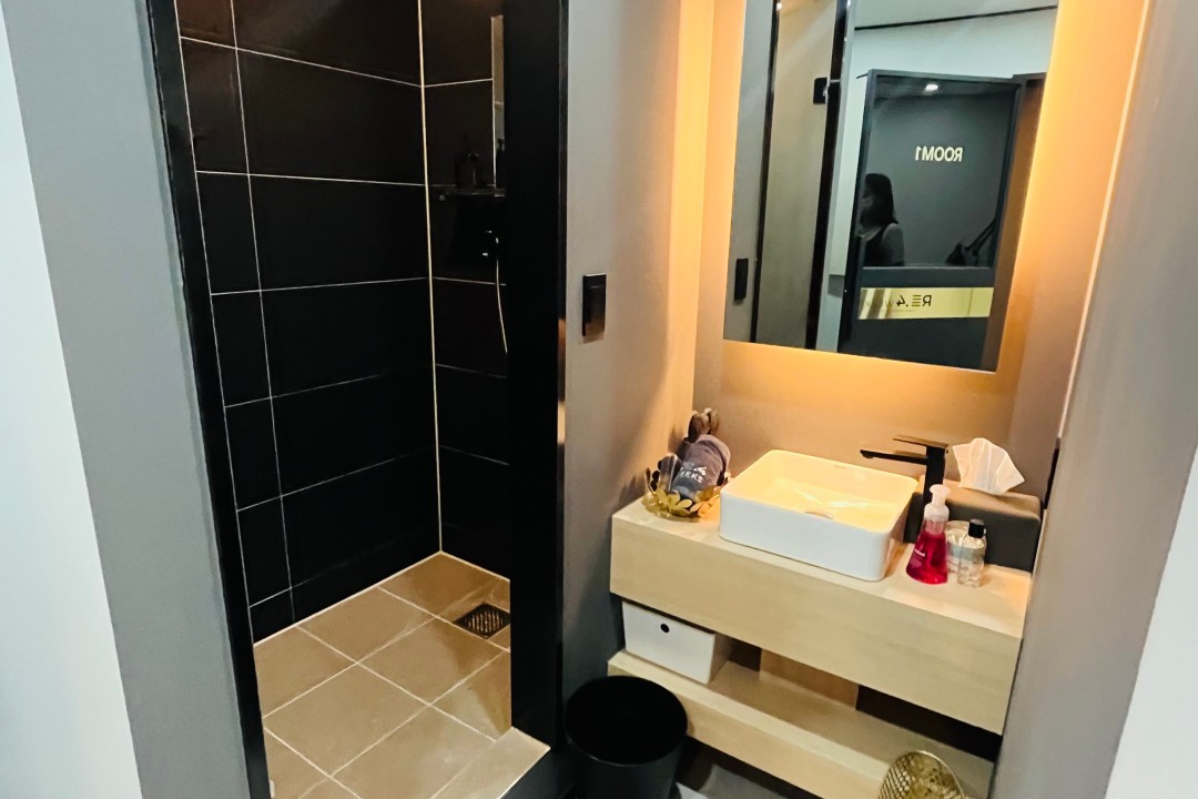 리포윅스 슈가링왁싱 & 뷰티 압구정 , 서울 강남구 신사동 570-6 베드로빌딩 7층 702호미용실, 마메드네