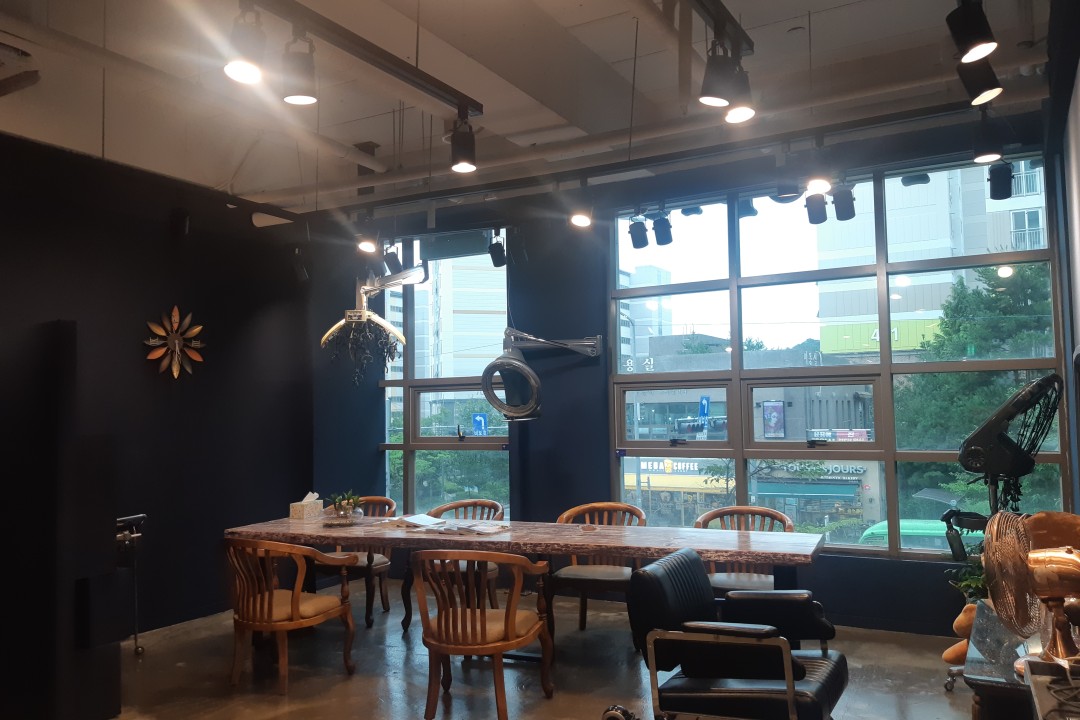 헤어피플 , 서울 구로구 천왕동 277-12 2층미용실, 마메드네