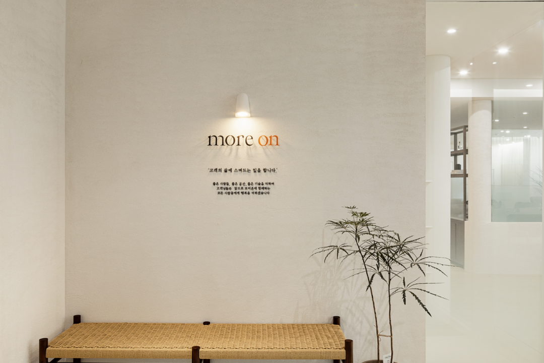 모어온헤어 , 서울 서초구 서초동 1302-40 2층 모어온헤어 신논현점미용실, 마메드네