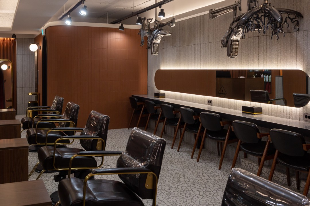 헤어더뷰 , 서울특별시 강남구 역삼동 827-70 2층미용실, 마메드네