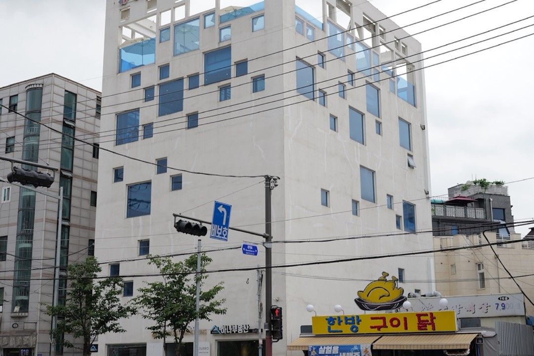 로키 헤어 스튜디오 , 서울 관악구 신림동 1465-12 3층미용실, 마메드네