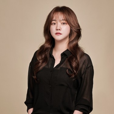 디자이너 인영