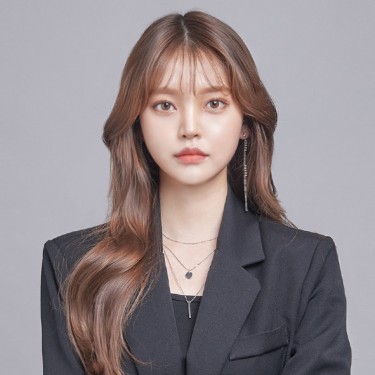 3층 수석디자이너 재영