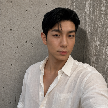 부원장 수호 