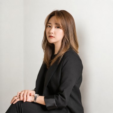 디자이너 하윤