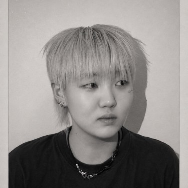 식스센스 스페이스 맨즈헤어 컷츠 홍대합정점 디자이너 현제