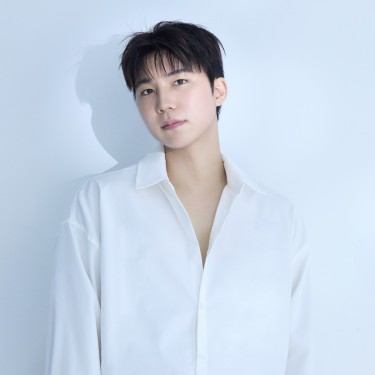 디자이너 동완