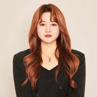 수석디자이너 J