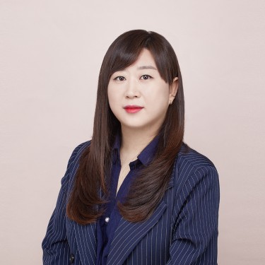 디자이너 윤진