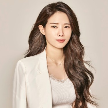 수석디자이너 이니