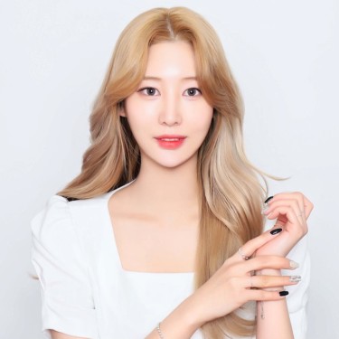 수석디자이너 아영