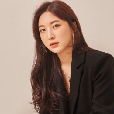 수석 디자이너 민