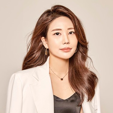 4층 수석디자이너 믿음