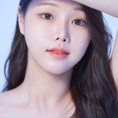 오늘의 살롱 문정점 메이크업아티스트 신애