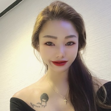 디자이너 현아