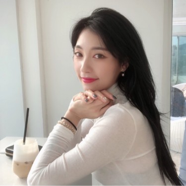 점장 윤서