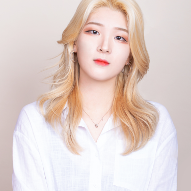 수석 디자이너 수지