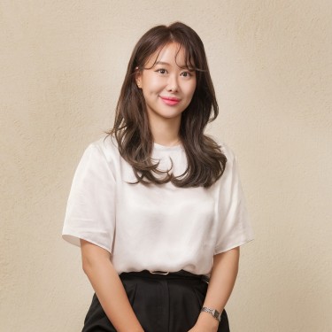 수석 디자이너  윤지혜