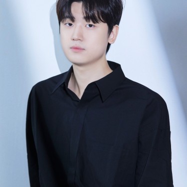 수석디자이너 용현