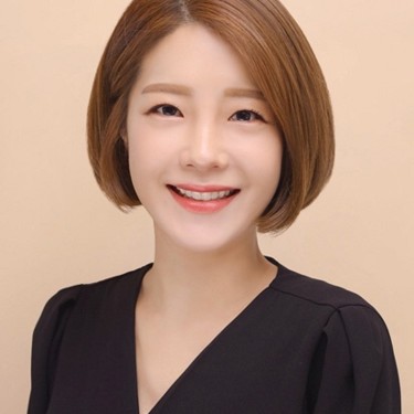 수석디자이너 수아