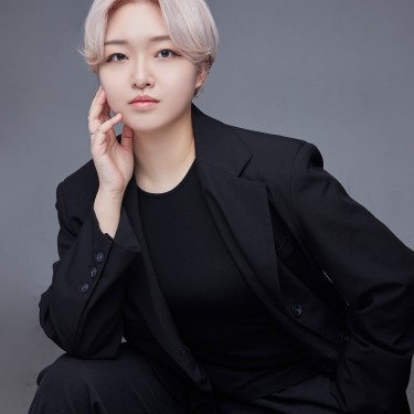 디자이너 유지