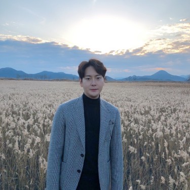 수석디자이너 우혁