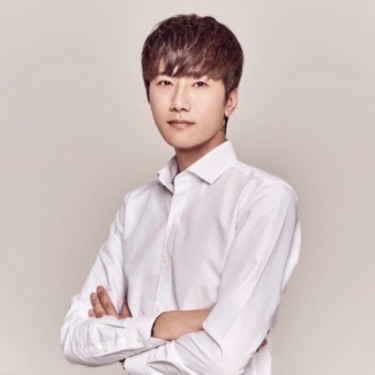 디자이너 지윤
