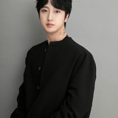 수석디자이너 강우