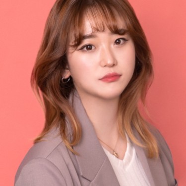 디자이너 새롬