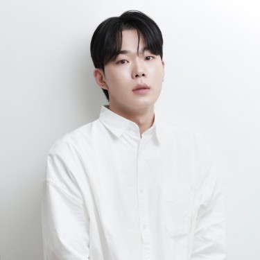 디자이너 도윤