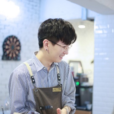 상상모리 청담점 점장 Yijun