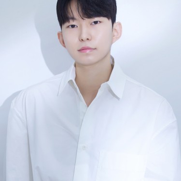 박승철헤어스투디오 신촌점 수석디자이너 건희