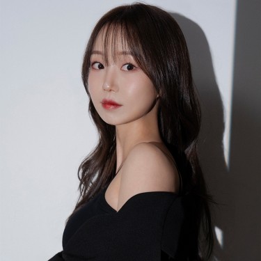 수석 디자이너  리은