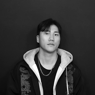 식스센스 스페이스 맨즈헤어 컷츠 홍대합정점 - NUNO