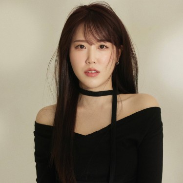 디자이너 율