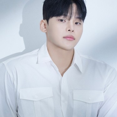 박승철헤어스투디오 신촌점 수석실장 제환