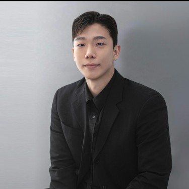 맨즈 수석 디자이너 정황