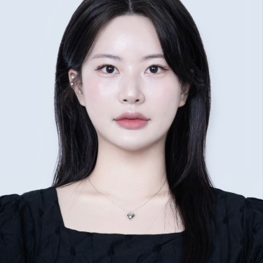 수석디자이너 도희 